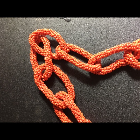 Beaded orange chain necklace 🍑 - Picture 3 of 3